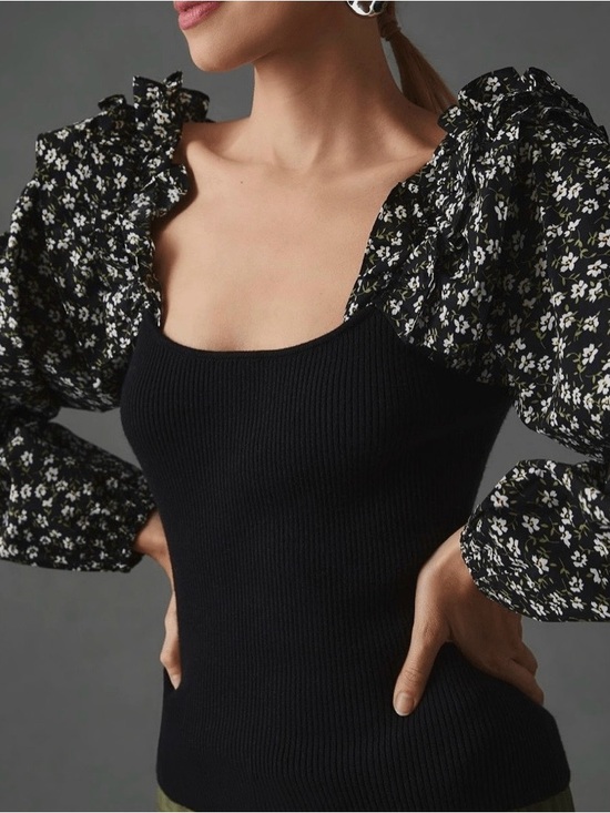 Anthropologie Tops - Anthropologie Black Knit Top with Floral Puff Sleeves Medium